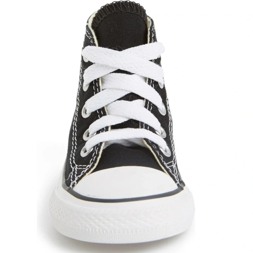 {Converse} chuck Taylor high tops